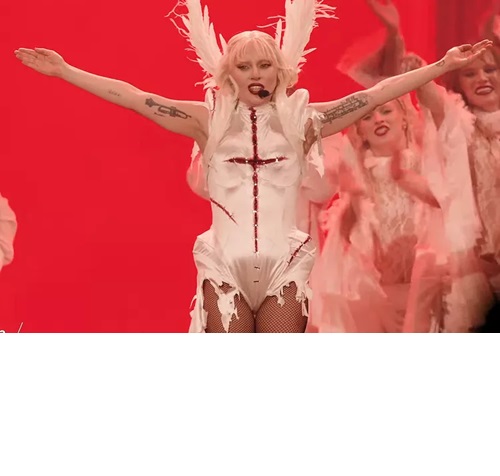 GAGACHELLA 2025: Lady Gaga Turns the Desert into a Disco Inferno&nbsp;🕺🌵